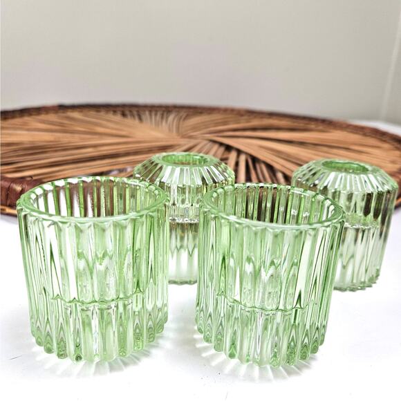 Ribbed Glass Tealight Candlestick Holder Green Set of 4 Decor Wedding Candle - Picture 1 of 7